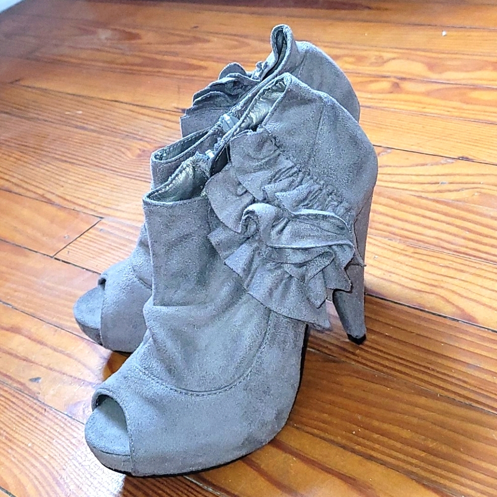 COPY - Women's ankle heels